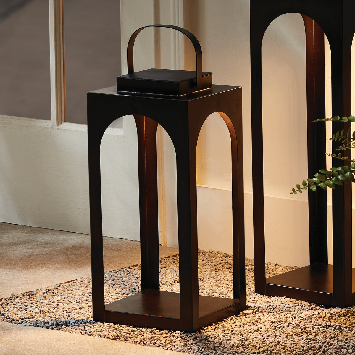 Arched Solar LED Outdoor Lantern